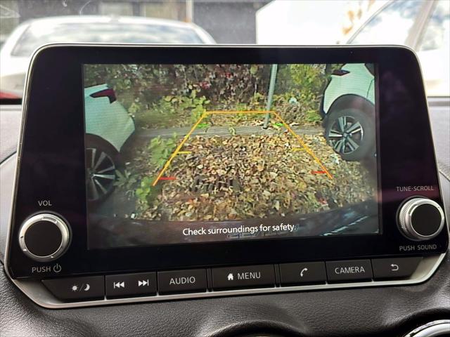 2022 Nissan Sentra SV Xtronic CVT [18]