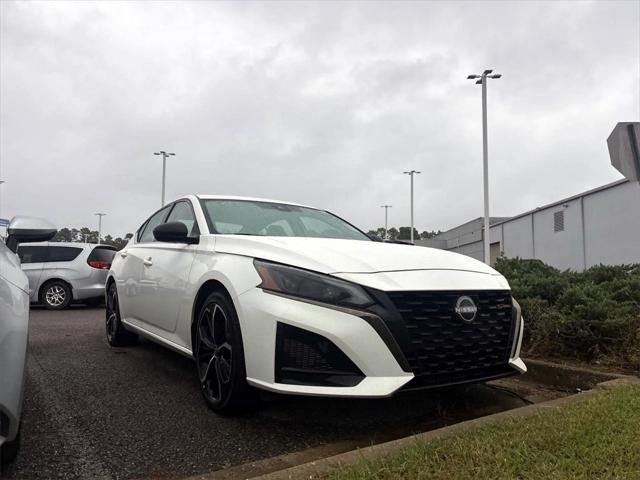 2024 Nissan Altima SR FWD