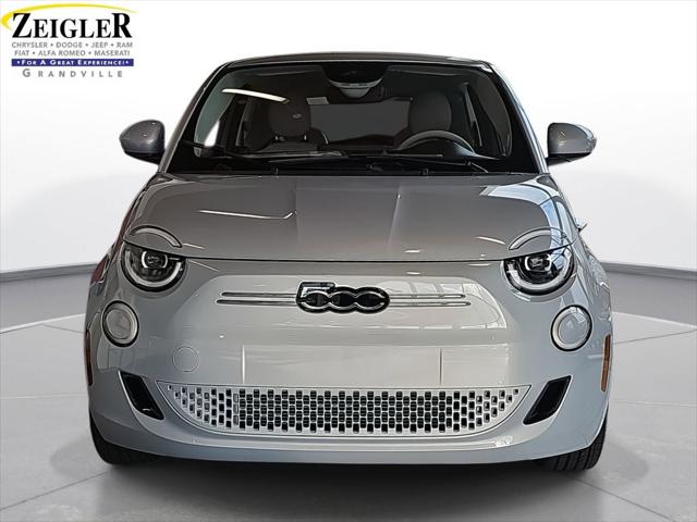 2025 Fiat FIAT 500e 500e ICONA 2025 Fiat FIAT 500e 500e ICONA