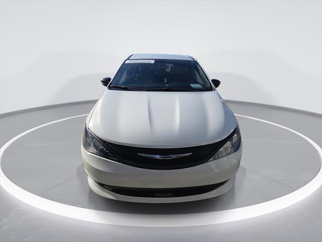 2025 Chrysler Voyager LX 2025 Chrysler Voyager LX