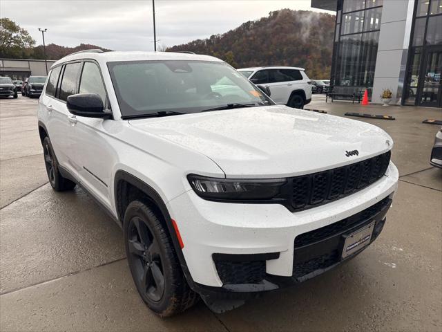 2023 Jeep Grand Cherokee L Altitude 4x4