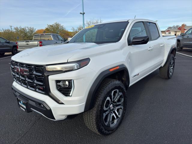 2024 GMC Canyon 4WD AT4