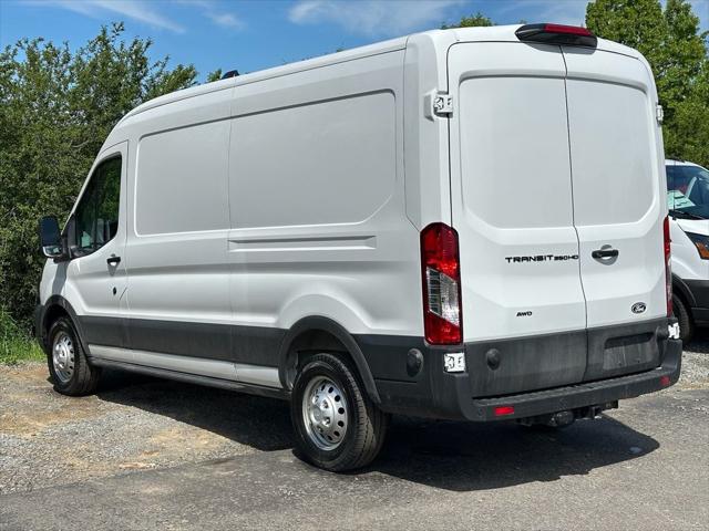 2026 Ford Transit Cargo Van Base