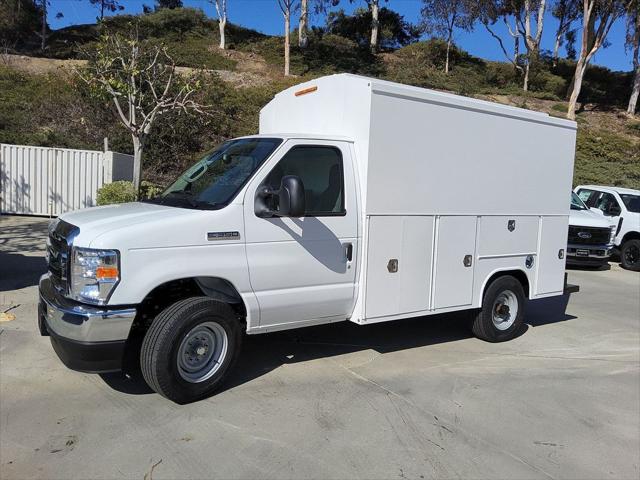 2026 Ford E-350 Cutaway Base