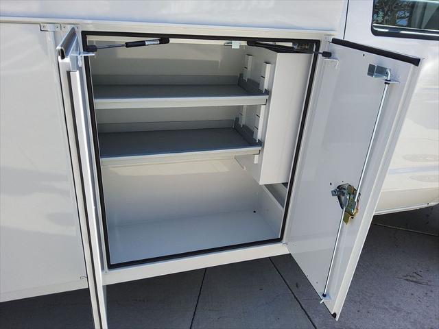 2026 Ford E-350 Cutaway Base