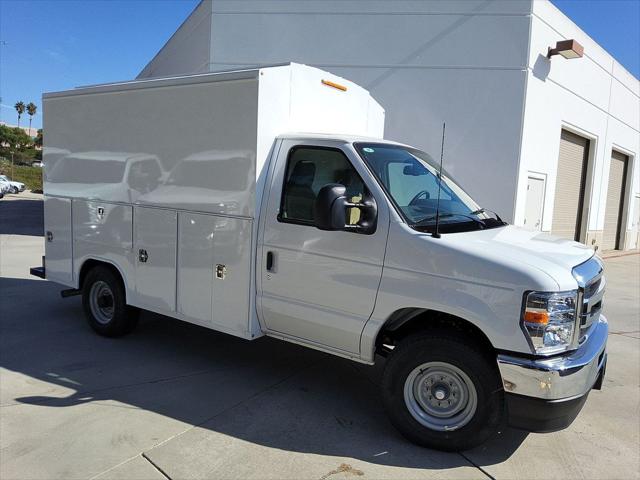 2026 Ford E-350 Cutaway Base