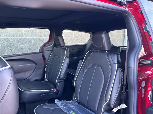 New 2026 Chrysler Pacifica For Sale in Wilmington, OH