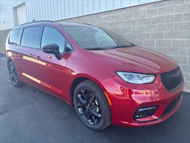 New 2026 Chrysler Pacifica For Sale in Wilmington, OH