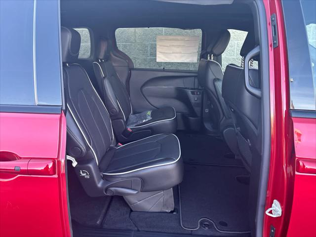 New 2026 Chrysler Pacifica For Sale in Wilmington, OH