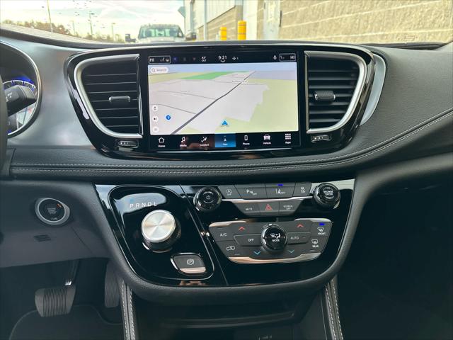 New 2026 Chrysler Pacifica For Sale in Wilmington, OH