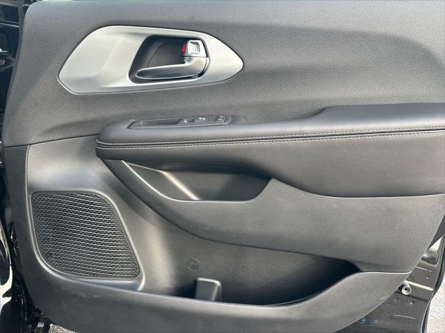 New 2026 Chrysler Pacifica For Sale in Wilmington, OH