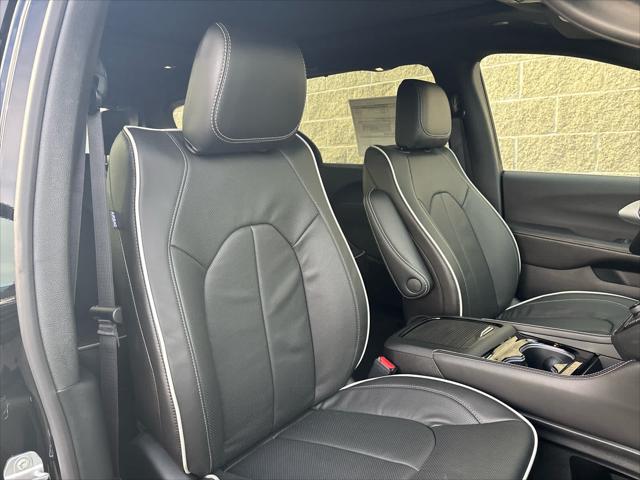 New 2026 Chrysler Pacifica For Sale in Wilmington, OH