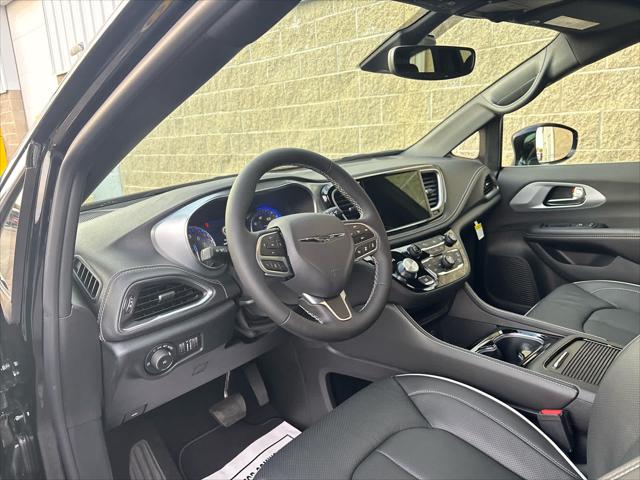 New 2026 Chrysler Pacifica For Sale in Wilmington, OH