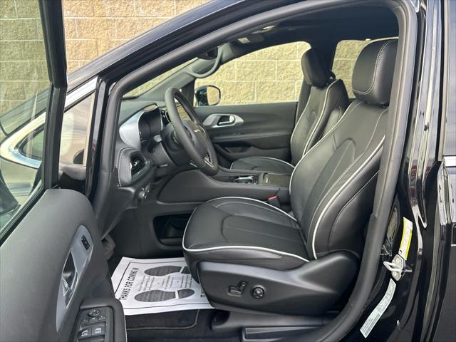 New 2026 Chrysler Pacifica For Sale in Wilmington, OH