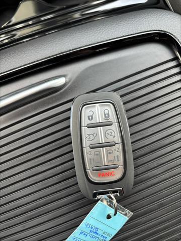 New 2026 Chrysler Pacifica For Sale in Wilmington, OH