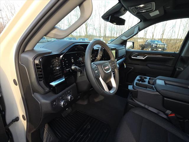 2026 GMC Sierra 1500 Crew Cab, Short Bed, SLE, 4WD