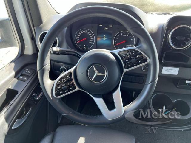 2025 Mercedes-Benz Sprinter 3500XD Chassis Standard Roof 4-Cyl Diesel HO
