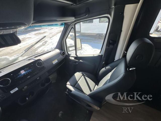 2025 Mercedes-Benz Sprinter 3500XD Chassis Standard Roof 4-Cyl Diesel HO