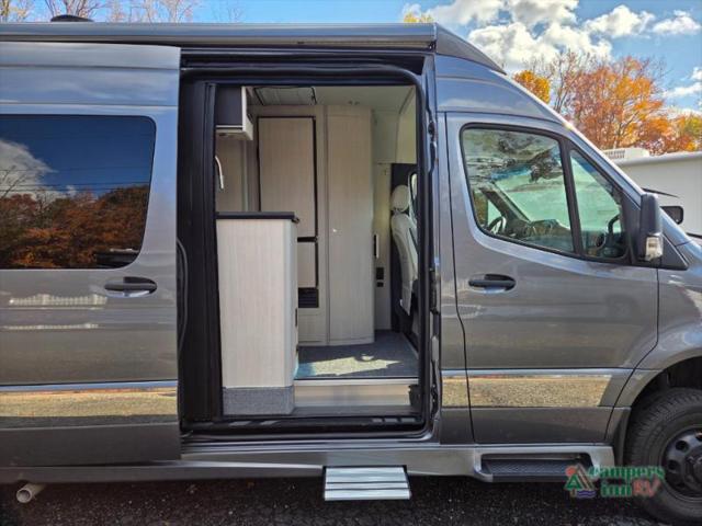 2025 Mercedes-Benz Sprinter 3500XD High Roof 4-Cyl Diesel HO
