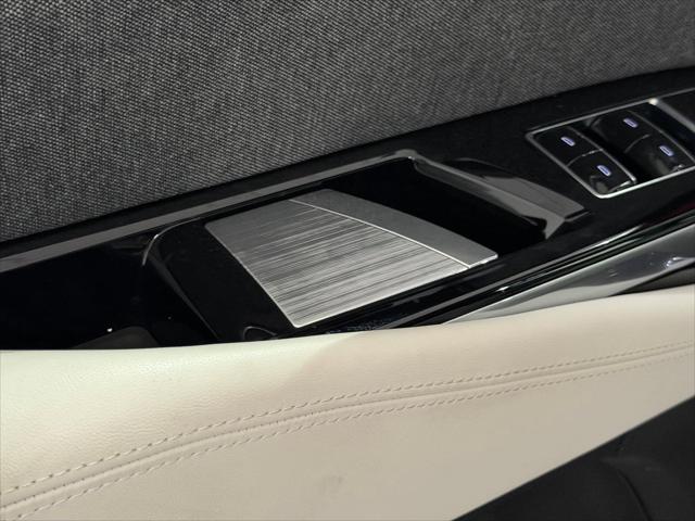 2025 Cadillac Escalade Premium Luxury Platinum