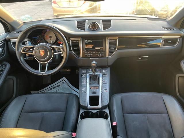 2015 Porsche Macan S