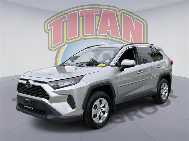 2019 Toyota RAV4 LE [4]