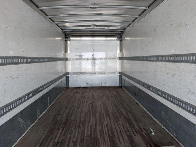 2018 Isuzu FTR 24FT Box Truck with Liftgate DIESEL