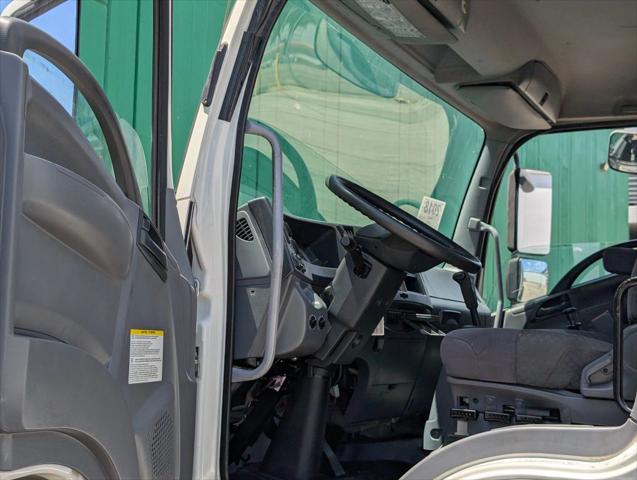 2018 Isuzu FTR 24FT Box Truck with Liftgate DIESEL