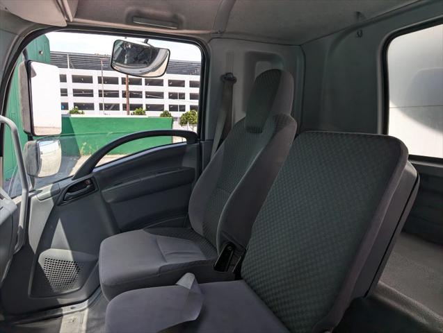 2018 Isuzu FTR 24FT Box Truck with Liftgate DIESEL