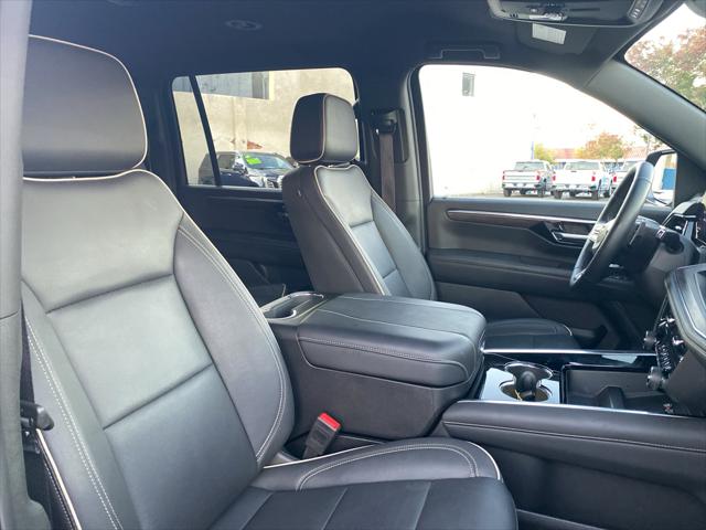 2025 Chevrolet Suburban 2WD Premier