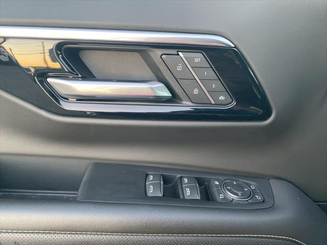 2025 Chevrolet Suburban 2WD Premier