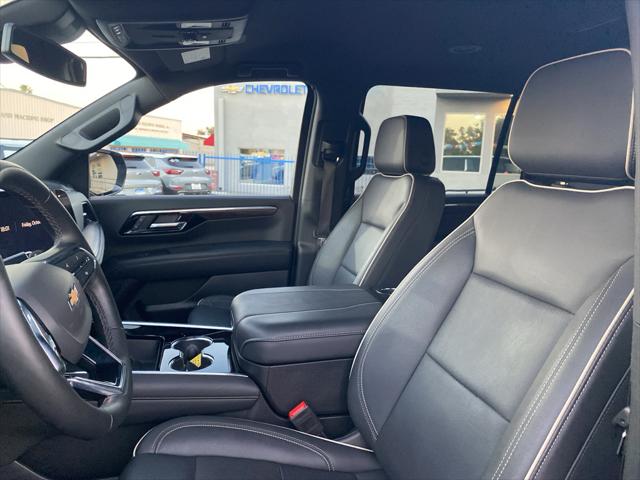 2025 Chevrolet Suburban 2WD Premier