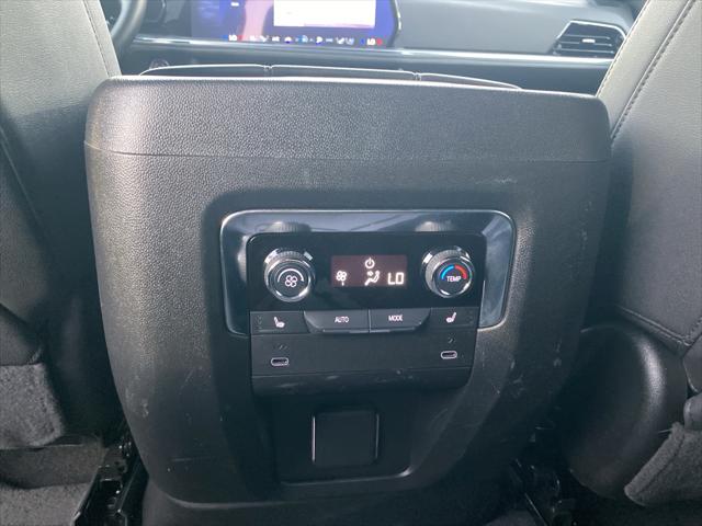 2025 Chevrolet Suburban 2WD Premier