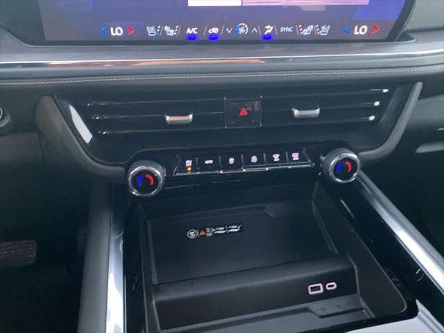 2025 Chevrolet Suburban 2WD Premier