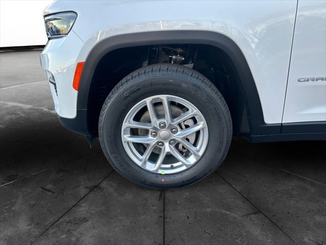 2025 Jeep Grand Cherokee Laredo X 4x4