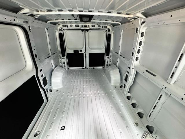 2026 Ram ProMaster Cargo Van SLT