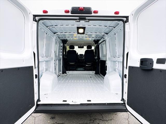 2026 Ram ProMaster Cargo Van SLT