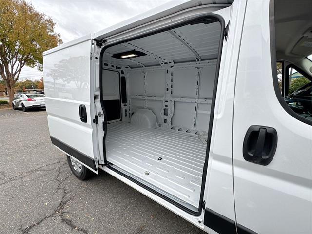 2026 Ram ProMaster Cargo Van SLT