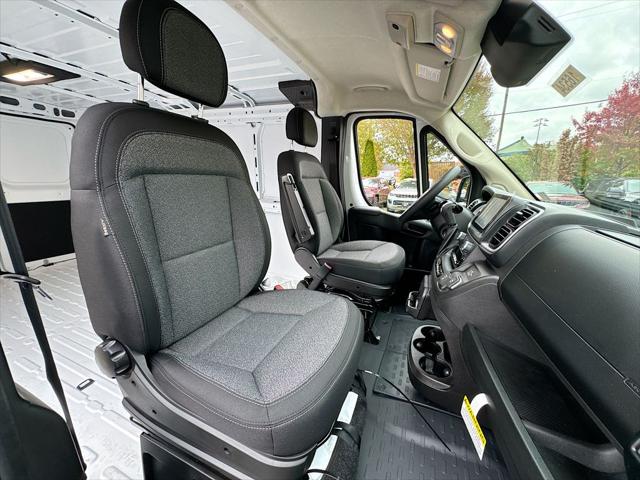 2026 Ram ProMaster Cargo Van SLT