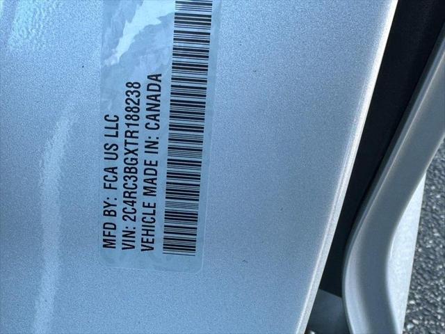 2026 Chrysler Pacifica Select AWD
