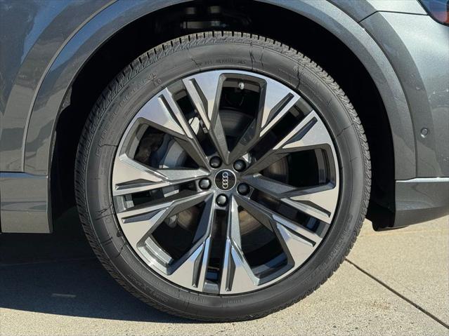 2026 Audi Q8 Premium Plus 55 TFSI quattro Tiptronic