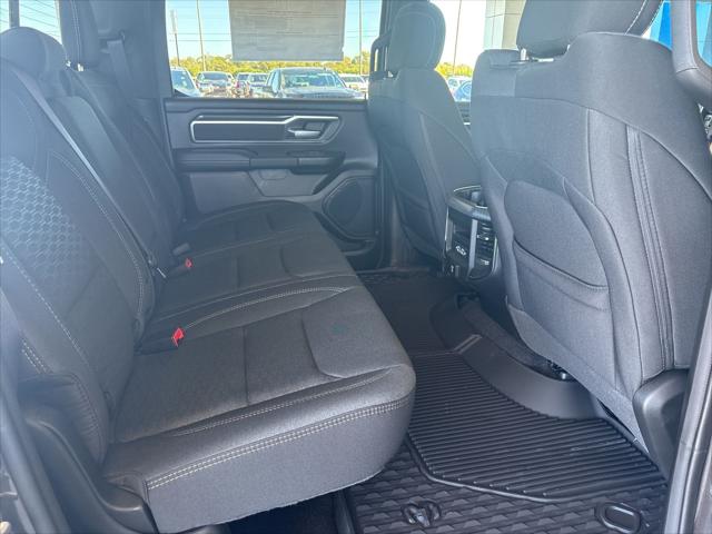 2026 Ram 1500 Lone Star Crew Cab 4x4 5'7" Box