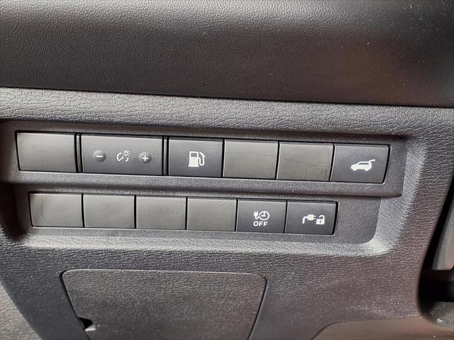 2024 Mitsubishi Outlander PHEV SE S-AWC