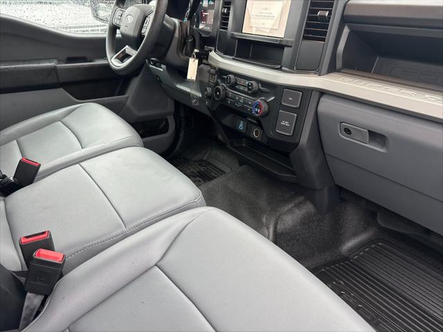 2025 Ford F-550 XL