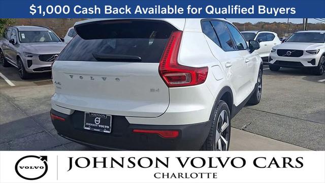 2026 Volvo XC40 Plus, B4 FWD Gas (mild hybrid), Dark