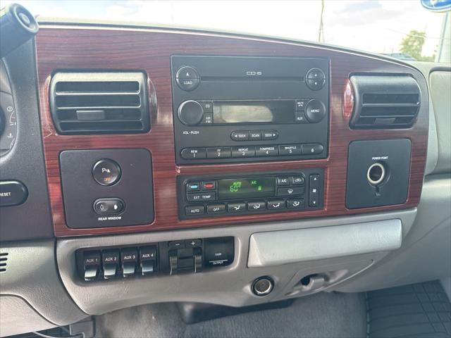 2005 Ford F-350 Lariat
