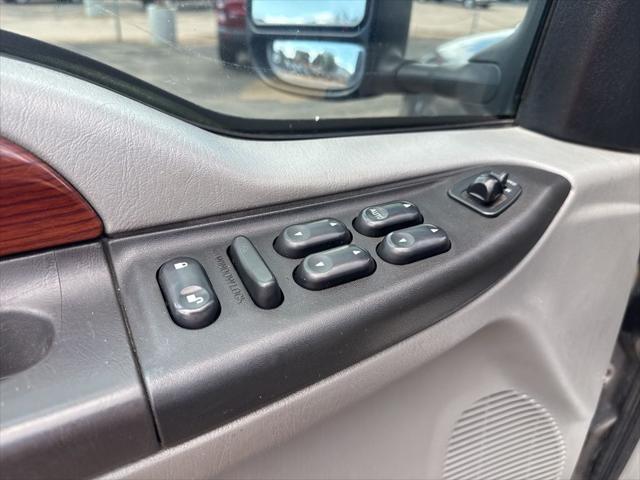 2005 Ford F-350 Lariat