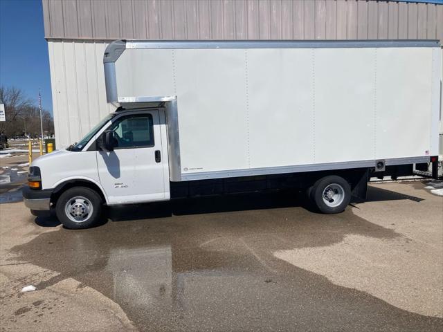 2025 Chevrolet Express Cutaway 4500 Van for sale in anesville, WI