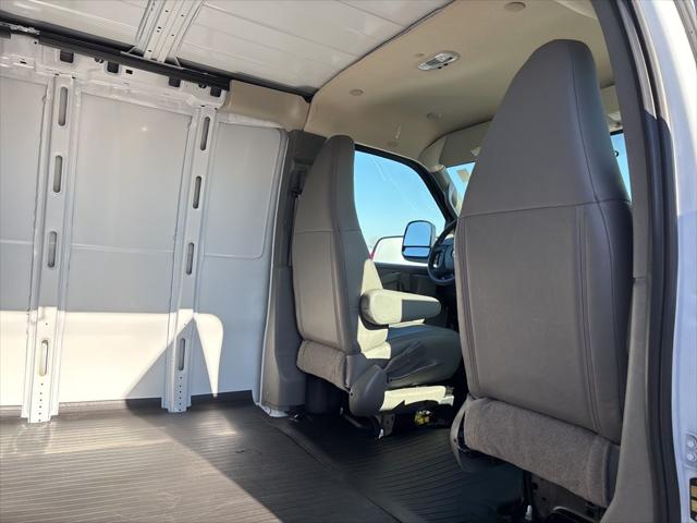 2025 Chevrolet Express Cargo Van RWD 3500 Extended Wheelbase WT