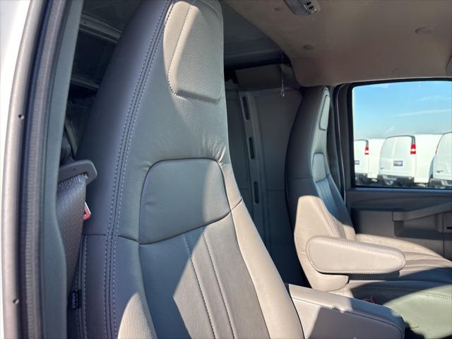 2025 Chevrolet Express Cargo Van RWD 3500 Extended Wheelbase WT